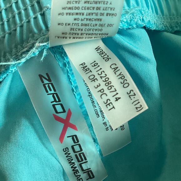 NWOT Zero Xposure Pool Shorts - Picture 3 of 5